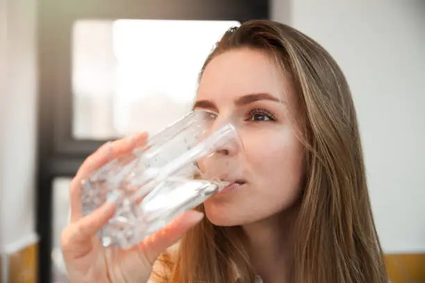 How Drinking Water Impacts Skin Detoxification