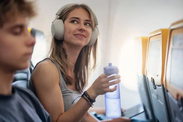 Staying Hydrated on Long Flights: Tips for Travelers